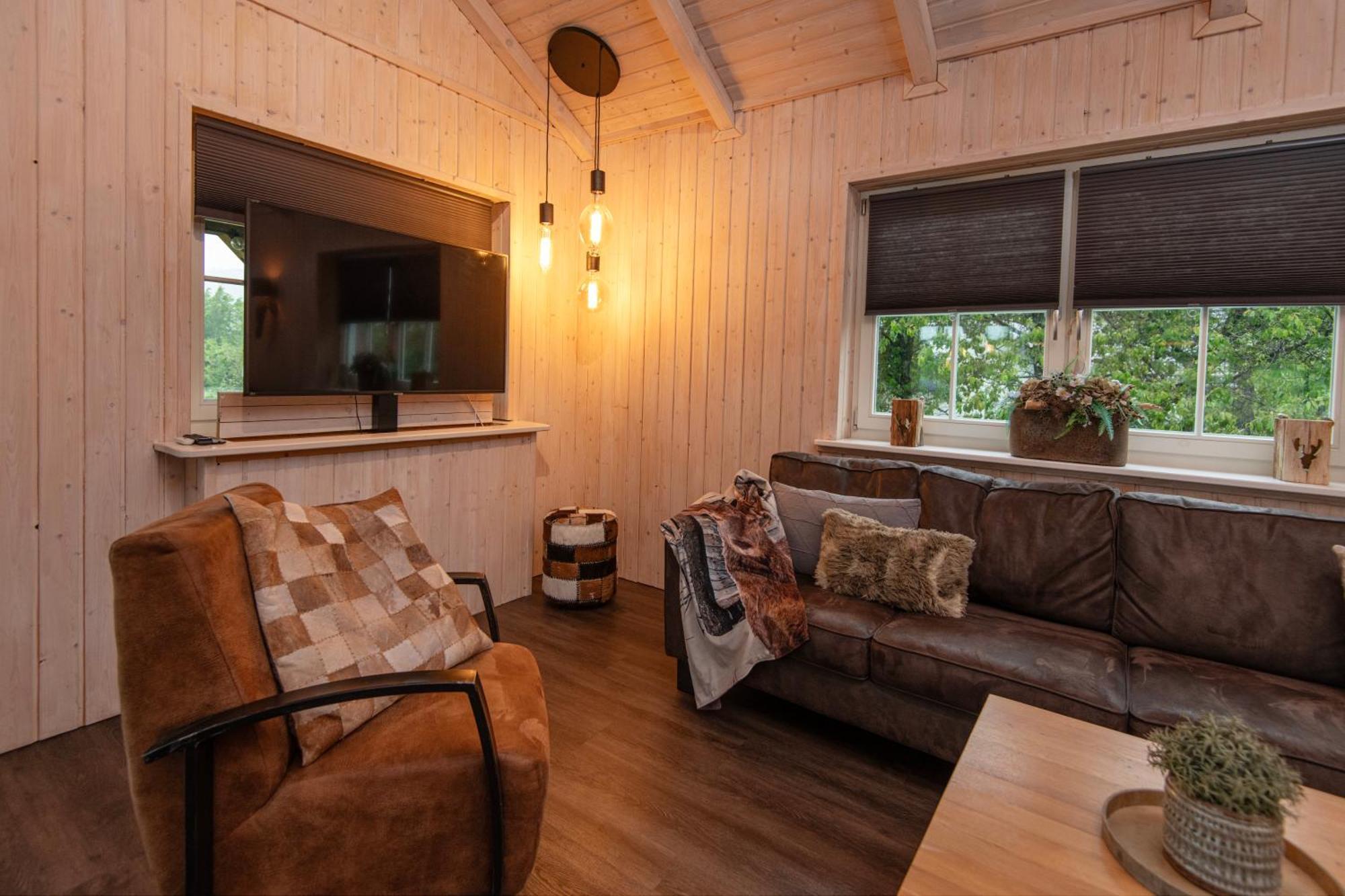 Kustelberg Lodges Медебах Экстерьер фото